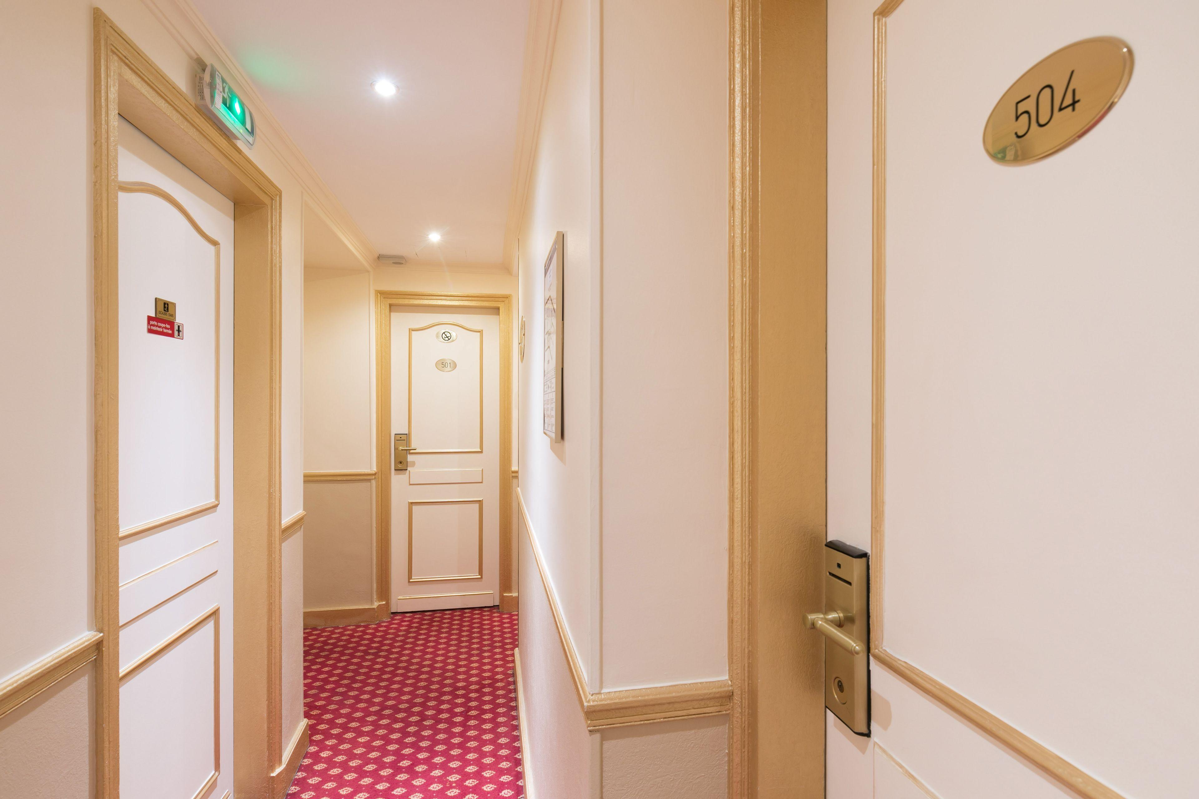 Hotel Etoile Saint Ferdinand By Happyculture 4*