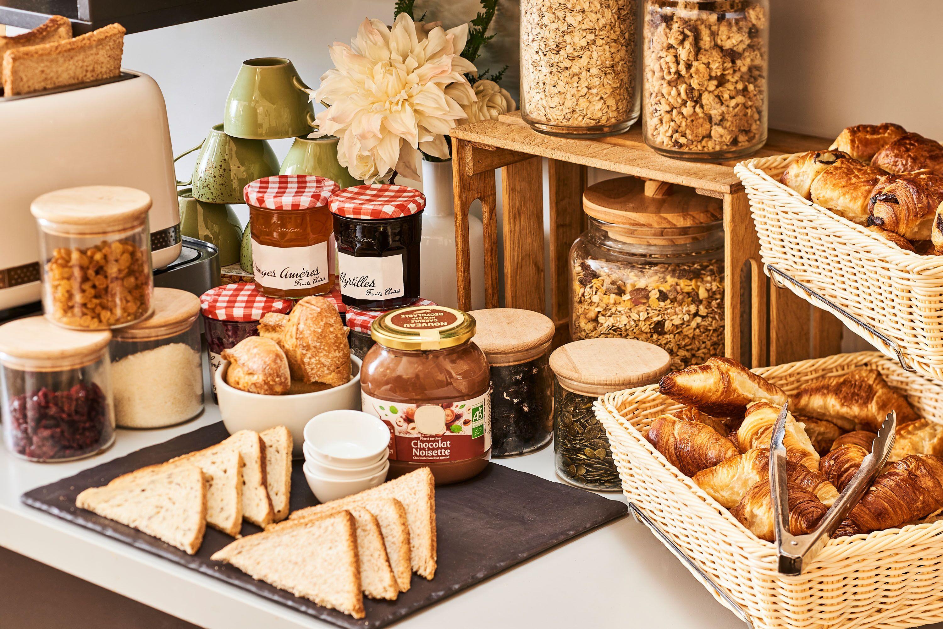 Hotel Etoile Saint Ferdinand By Happyculture 4*