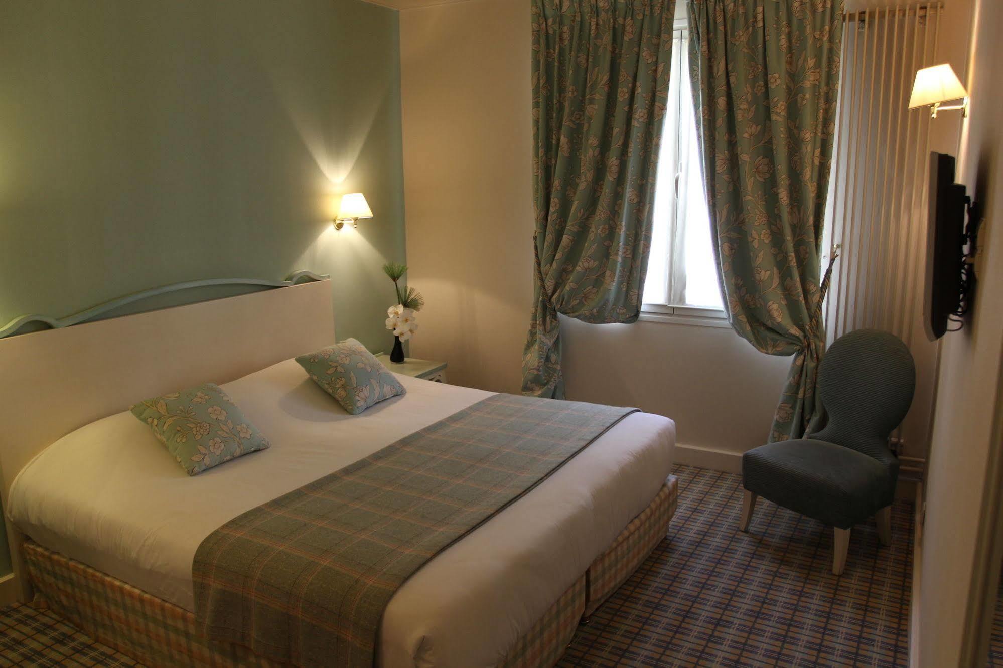 Etoile Saint Ferdinand By Happyculture Hotel Parigi